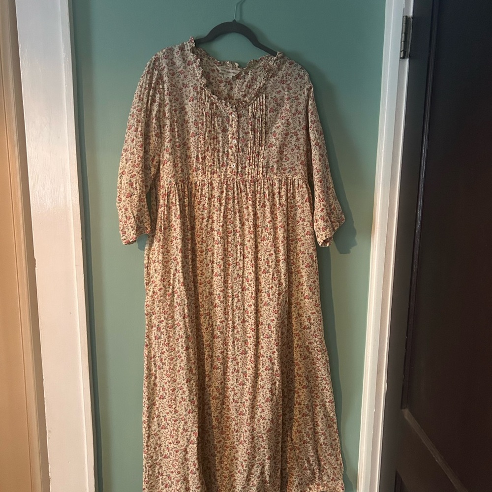 NWOT April Cornell Floral Nightgown Medium